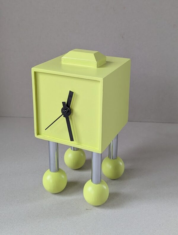 Design Klokje met bolpootjes 1 - Afbeelding 4