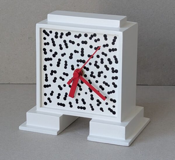 Design tafelklokje met Memphis print 20252